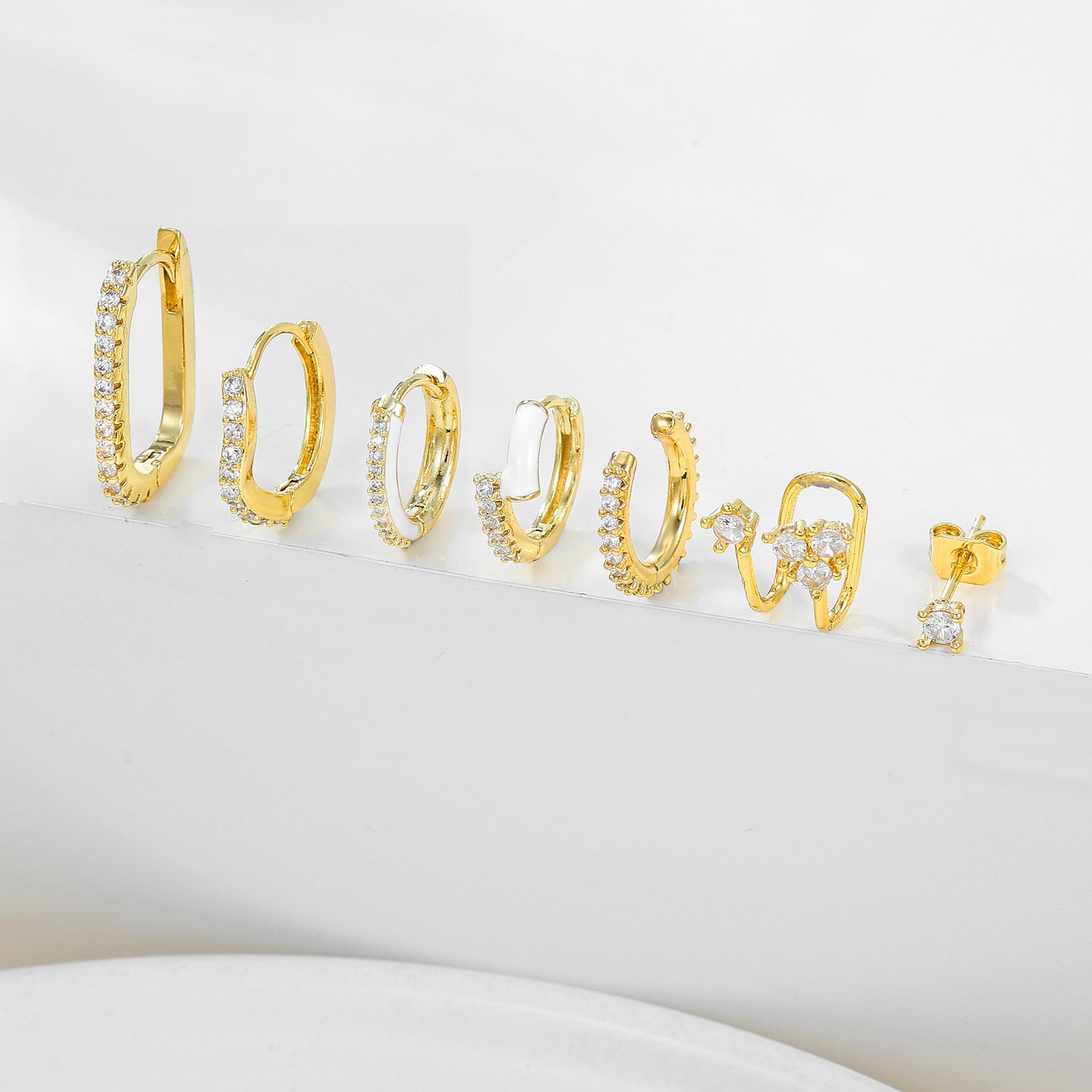 Semi-broken Zircon Gang Drill Twin Earrings