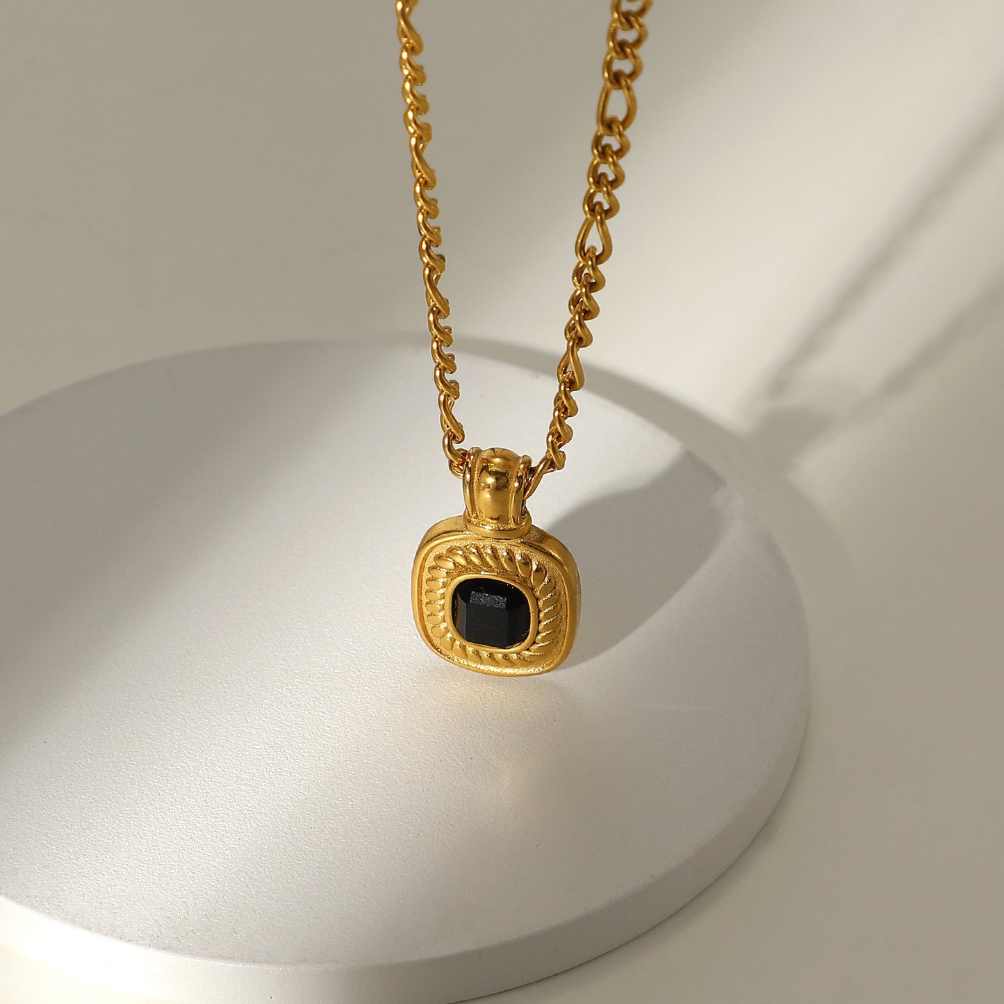 Colorful Semi-precious Stone Pendant Necklace For Ladies
