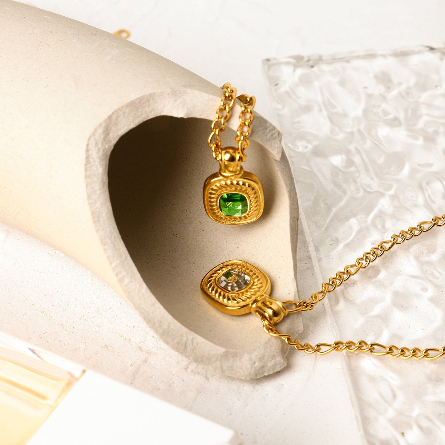 Colorful Semi-precious Stone Pendant Necklace For Ladies