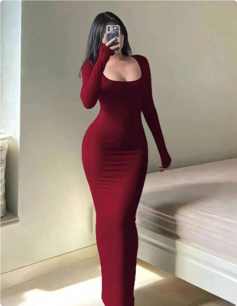 Aven Noir Elegance Dress